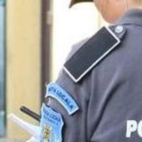 Incident violent în Valcea: polițist lovit și amenințat cu moartea
