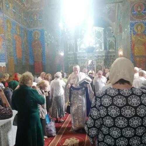 eveniment religios la biserica „sfantul proroc ilie” din manolesti, botosani: priveghere in cinstea icoanei „pantassa”