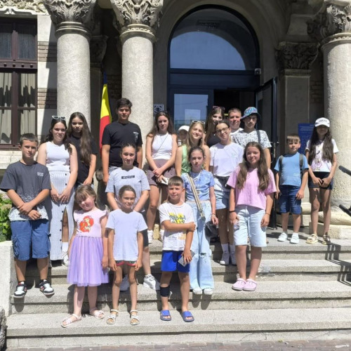 copii din comuna chiojdu, bușău, se bucură de o vacanță la mare