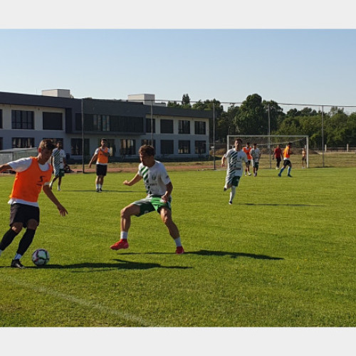 clubul atletic oradea câștigă testul cu universitatea oradea într-un meci experimentale