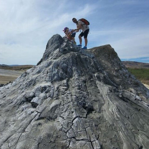 "Ziua vulcanilor" în Tinutul Buzaului, eveniment de weekend la Geoparcul UNESCO