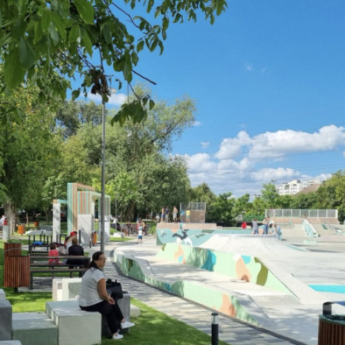 Rosește preocupări în rândul tinerilor din parcarea din Parcul Rozelor