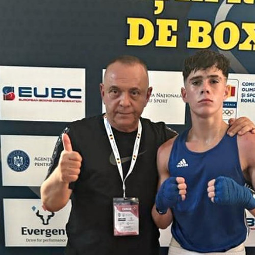 tânăr boxer campion reținut după un atac violent asupra unui adolescent