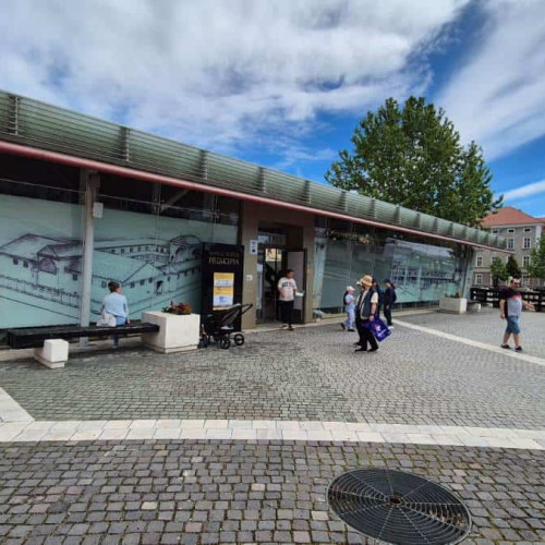 concert de chitară cu Maxim Belciug la Alba Iulia în muzeul Principia