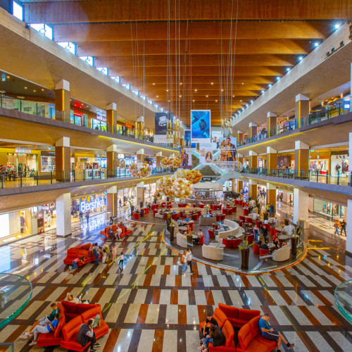 Iulius sărbătorește 25 de ani de la lansarea primului mall din Iași și își extinde proiectele de regenerare urbană