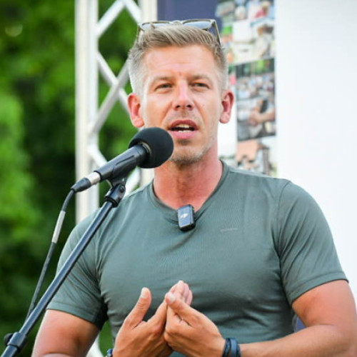 Peter Magyar acuză Rusia de amestec în alegerile din Ungaria.