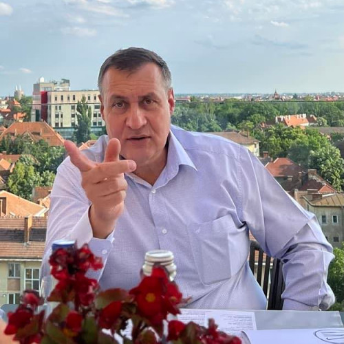 Schimbare spectaculoasă a fostului prefect al județului Gorj, Victor Banta