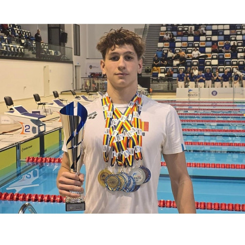 matei Gabriel Silivestru, tânăr talent al natatiei românești, visează la Jocurile Olimpice de la Los Angeles 2028