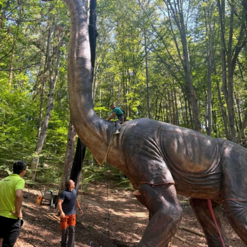 Dino Parc Râșnov aduce două premiere spectaculoase în 2025