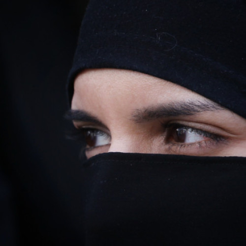 Liderul fostului Stat Islamic "obsedat" de femei- mai mult de 10 sclave și soția având 13 ani