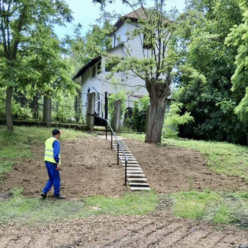 Eforturile angajaților din Aninoasa mențin comuna curată și placută