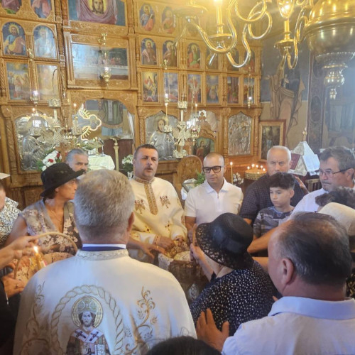 Hramul bisericilor din Ulmi și Colanu, sărbătorit de Adormirea Maicii Domnului