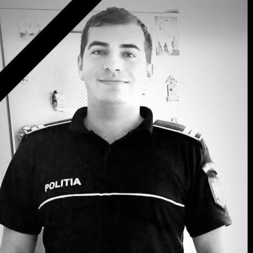 Un polițist din București a murit la doar 34 de ani, după ce s-a prăbușit brusc în urmă cu două săptămâni. Colegii săi de la Secția 19 au fost profund îndurerați de pierdere. Potrivit sindicaliștilor, cauza decesului a fost un anevrism cerebral, iar starea sănătății lui Dragos nu a fost suspectată până în momentul incidentului. 
Sindicatul Europol notează că, de peste 20 de ani, polițiștii au dreptul la servicii medicale gratuite, tratamente și medicamente, însă aceste beneficii nu se regăsesc întotdeauna în realitate. „Tot ce am scris mai sus există doar pe hârtie”, afirmă reprezentanții, care menționează că, din păcate, mulți colegi nu beneficiază cu adevărat de aceste facilități.