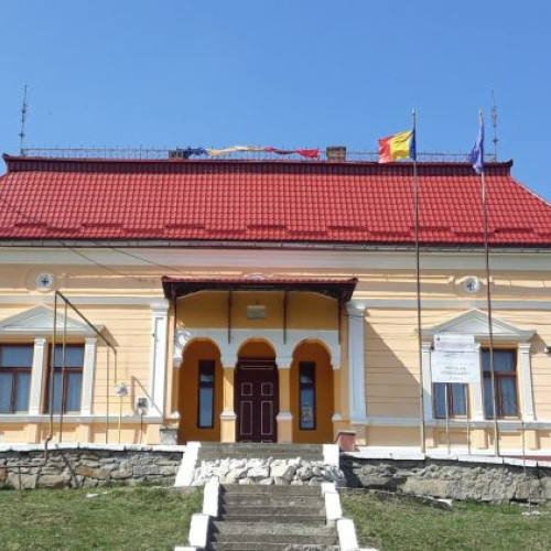 decizie controversată privind închiderea școlii "Nicolae Steinhardt" din Târgu Lăpuș