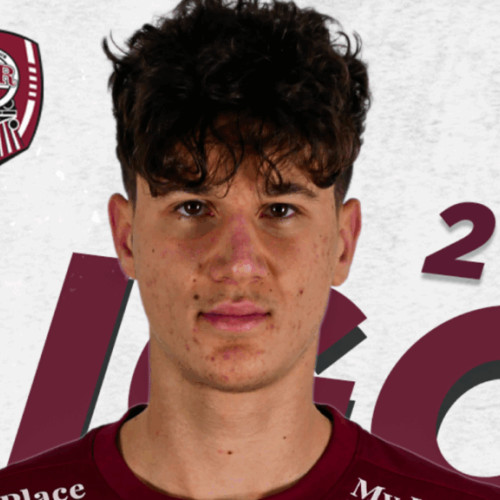 Politehnica Iași continuă campania de transferuri pentru sezonul 2025-2026, după startul competiției. Unul dintre cele mai recente achiziții este jucătorul CFR Cluj, Răzvan Mihai Aurel Gligor, care joacă pe poziția de mijlocaș central ofensiv.