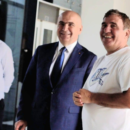 Ilie Bolojan, premierul României, a vizitat baza sportivă a clubului Farul și Academia Hagi, de la Ovidiu, cu ocazia Zilei Marinei. Potrivit informațiilor, acesta a fost la Constanța vineri și a participat la evenimentele organizate pe faleză, la Cazinou, unde a avut un discurs.