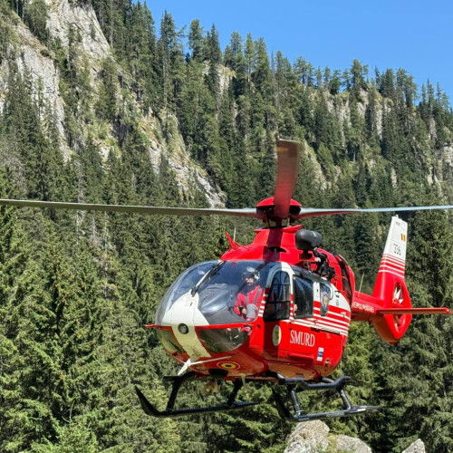 Salvamontiștii din Brașov au intervenit de urgență pentru un turist în Bucegi