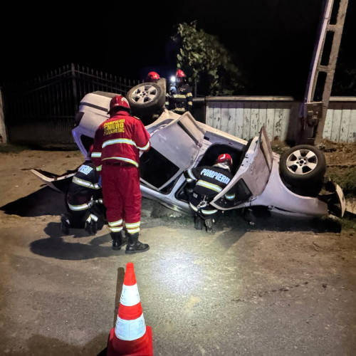 accident rutier în Corni, fără victime, intervenție a pompierilor