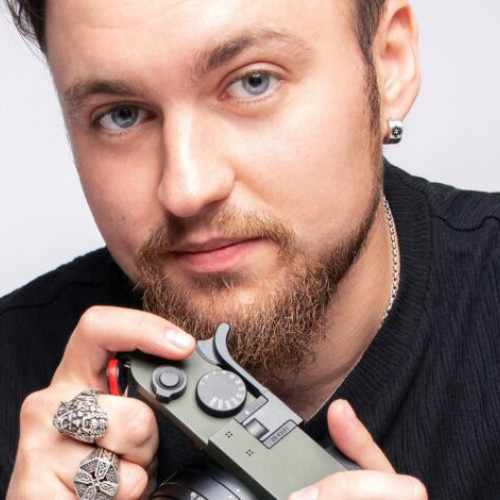 expozitie cu fotografii rare din ultimul concert al lui ozzy osbourne la buzuău