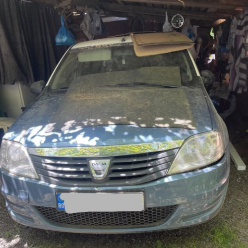 anunț de licitație pentru autoturismul dacia logan de la ANAF. potrivit anunțului făcut de Direcția Generală Regională a Finanțelor Publice Cluj-Napoca, la cererea Administrației Județene a Finanțelor Publice Cluj, s-a stabilit vânzarea unui autoturism fabricat în 2010, motorizare pe benzină, cu o putere de 55 KW și 75 CP. Mașina are o capacitate cilindrică de 1.390 cmc și prețul de start al licitației este de 12.860 de lei.