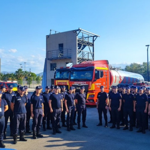 Al doilea contingent românesc de pompieri ajunge în Grecia pentru stingerea incendiilor de pădure