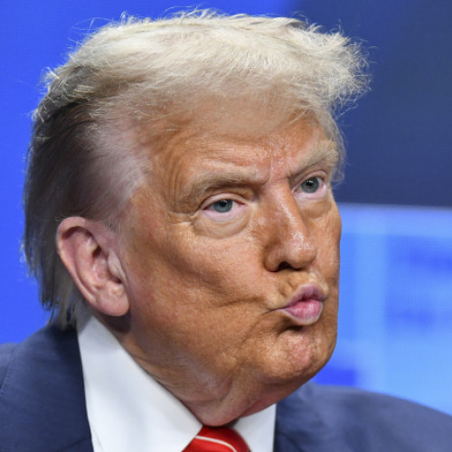 Trump nu intenționează momentan să majoreze taxele vamale pentru China, anunță președintele american