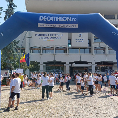 crosul colorat din botoșani: o acțiune caritabilă pentru sprijinirea elevilor în nevoie