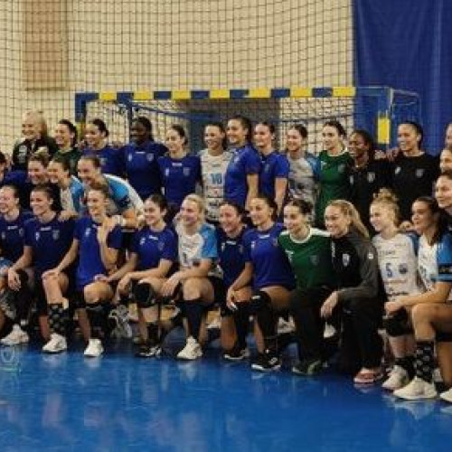 Victoria CSM București în finala mică la handbal feminin