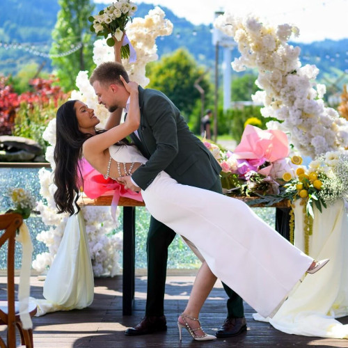 nunta familiei fostului parlamentar costel soptica: fiul său, razvan, s-a căsătorit cu antonela rau