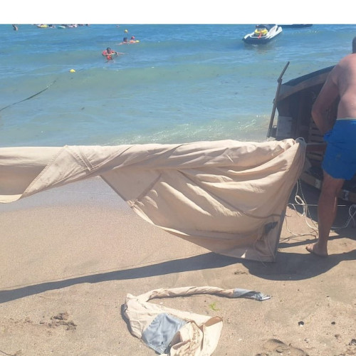 Trei cetățeni iranieni, salvați pe plaja din București