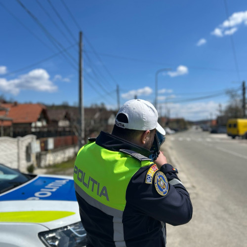tânăr de 29 de ani din Târgu Jiu, surprins de radar circulând cu 208 km/h pe drumul expres către Bălți