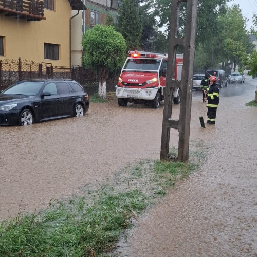 furtună puternică în județul hunedoara a provocat situații de urgență
