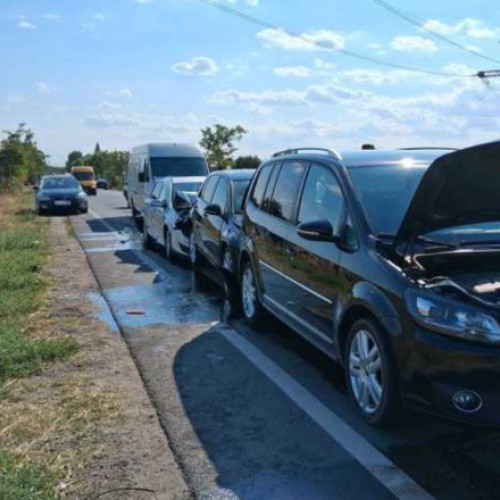 accident grav pe DN6 în județul Giurgiu: patru persoane rănite în coliziunea a șase mașini