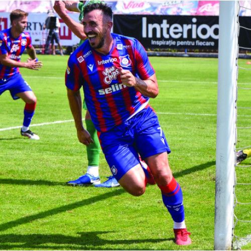 FC Bihor a obținut o victorie spectaculoasă în meciul de acasă, după ce a fost condusă cu 0-2 la pauză. În partida din etapa a treia a ligii secunde, echipa orădeană a avut mult de tras pentru a răsturna scorul împotriva CSC Dumbrăvița, într-un meci jucat pe Stadionul Iuliu Bodola.