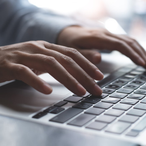 frauda organizată în știință: rețele globale de falsificare a publicațiilor