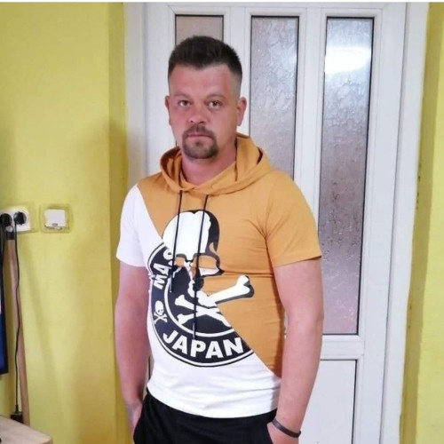 Tânăr dispărut din județul Botoșani. Autoritățile caută un bărbat care a plecat spre Arad și a dispărut