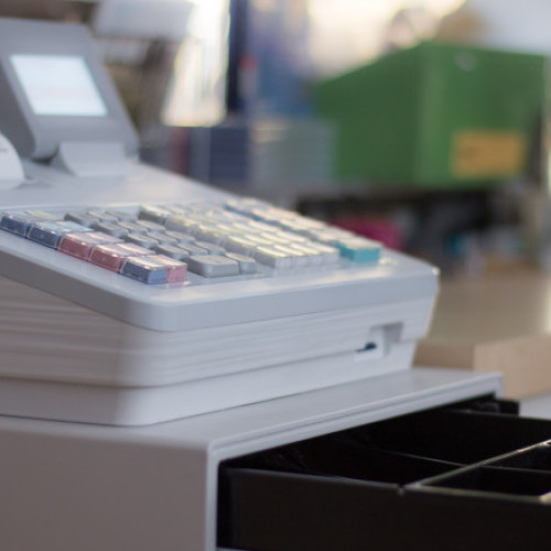 Un minor de 17 ani din Bacau, retinut după furt din brutărie