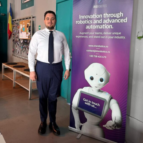 tânăr antreprenor ieșean revoluționează robotica socială în România