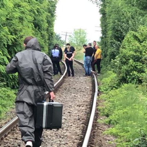 Descoperire macabră lângă cale ferată în Botoșani
