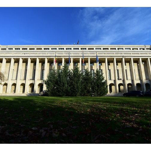 Palatul Victoria, sediul Guvernului, va fi renovat cu fonduri europene de anul viitor, anunță premierul Marcel Ciolacu