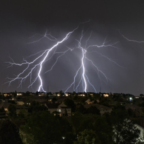 Avertizare de cod roșu pentru vijelie și grindină în județele Olt și Teleorman