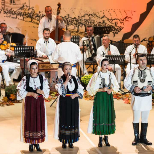 festivalul național de folclor „strugurele de aur” ajunge la a XXI-a ediție în 2025