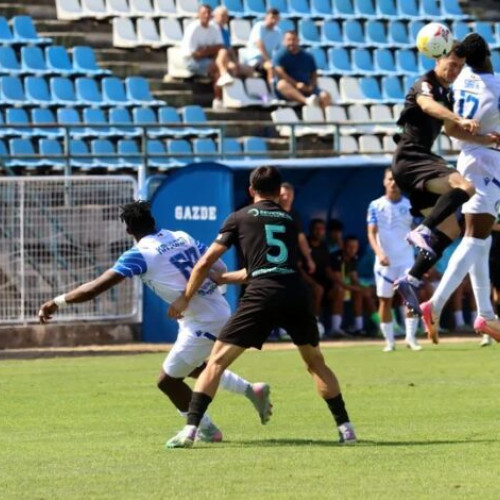 Cei din Slatina acuză greșeli ale arbitrilor după meciul cu Metalul