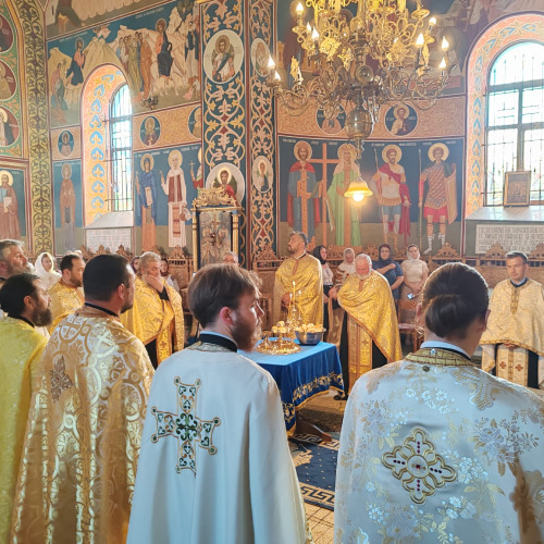 Două biserici din județul Botoșani sunt în căutare de preoți