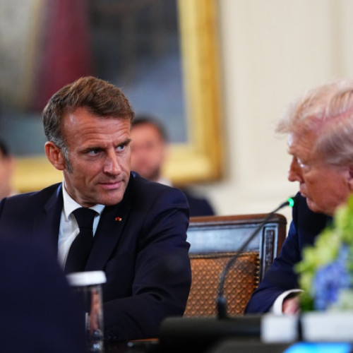 Macron amenință cu majorarea sancțiunilor împotriva Rusiei dacă negocierile eșuează