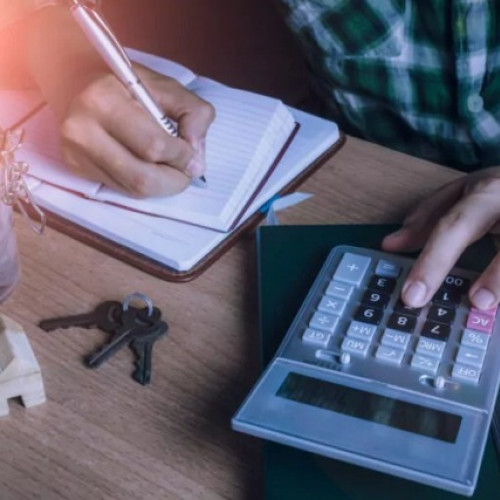 Se dublează impozitul pe venit și se introduc majorări pentru construcțiile ilegale