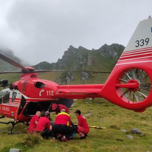 fetiță de 9 ani din județul Bacău, grav rănită după ce a căzut în zona Balea Lac