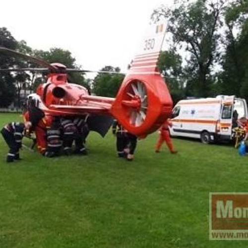 Bătrân de 80 de ani transferat cu elicopterul SMURD în stare critică la Iași