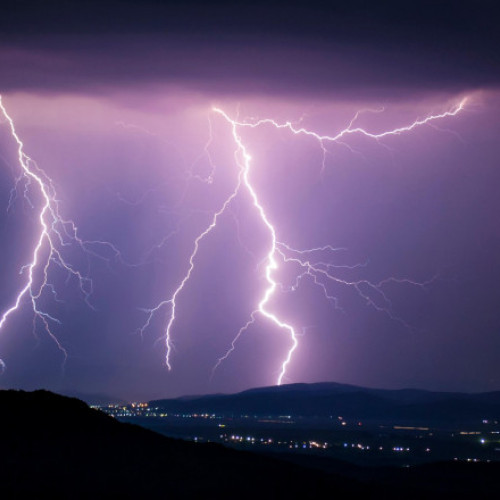 Avertizări meteorologice pentru județele Sibiu și Brașov din cauza vremii extreme