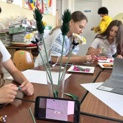 doua scoli de vara STEAM din buzău, sprijinite de fundația comunitară